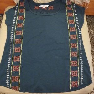 Top AND bottom,  t-shirt and capris